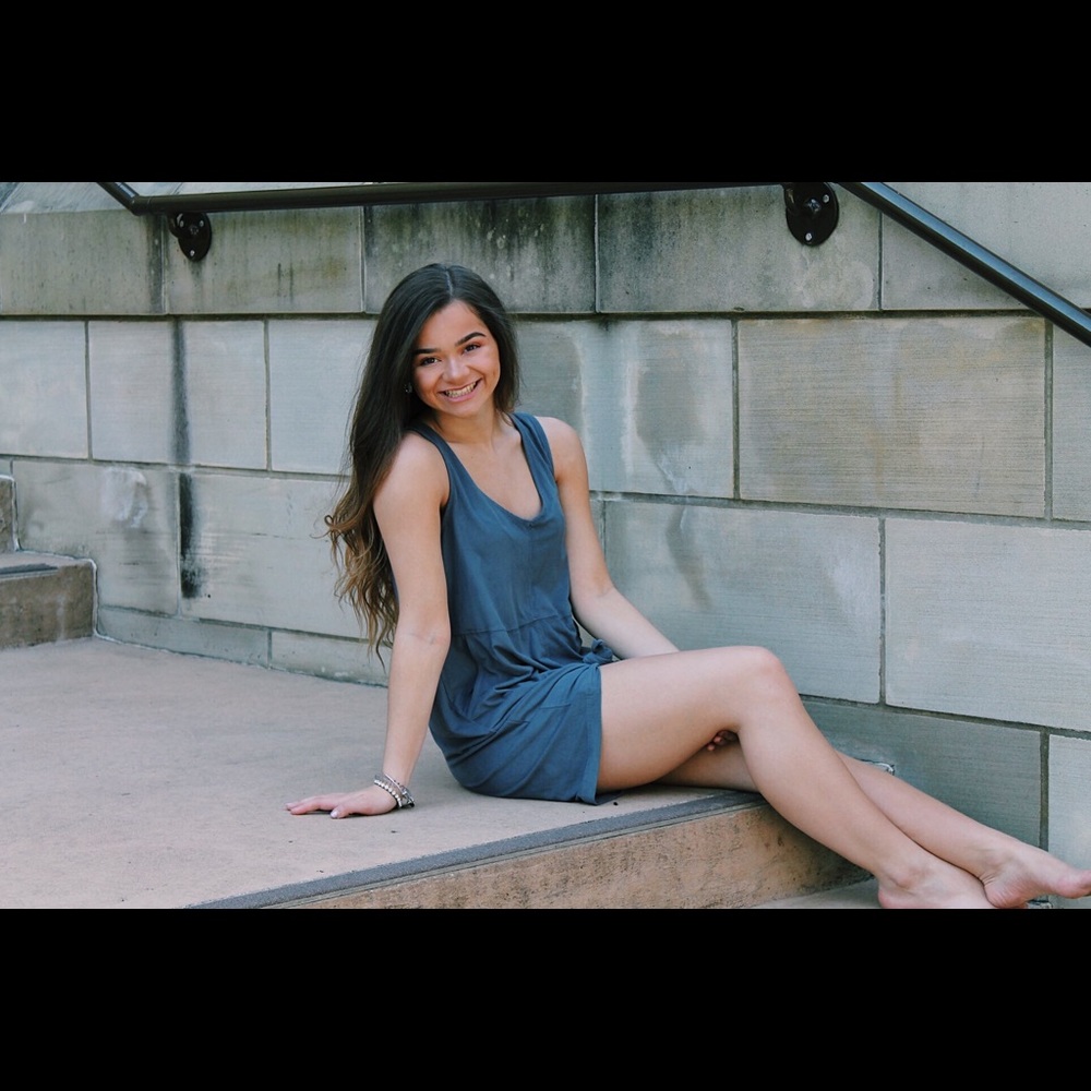 Meet your posher, Kenzie